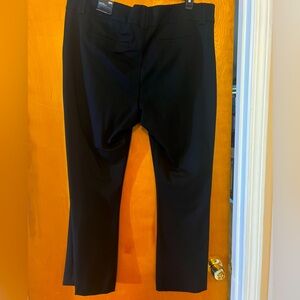 Signature Ponte stretch trouser.